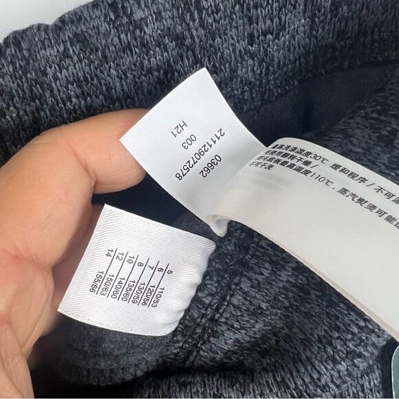 🩷 Roots, Kids Sweater Fleece Slim Sweatpants. Color: Black Pepper. Size: 6. NWT - Picture 9 of 13